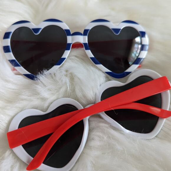 Girls 4th of July Red White and Blue USA Heart Sunglasses  twins - Picture 2 of 3